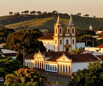 Descubra Cuiabá: Roteiro Fotográfico entre Arquitetura e Paisagens