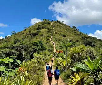 Explore o Morro de Santo Antônio: História, Trilha e Visitação Explore o Morro de Santo Antônio: História, Trilha e Visitação
